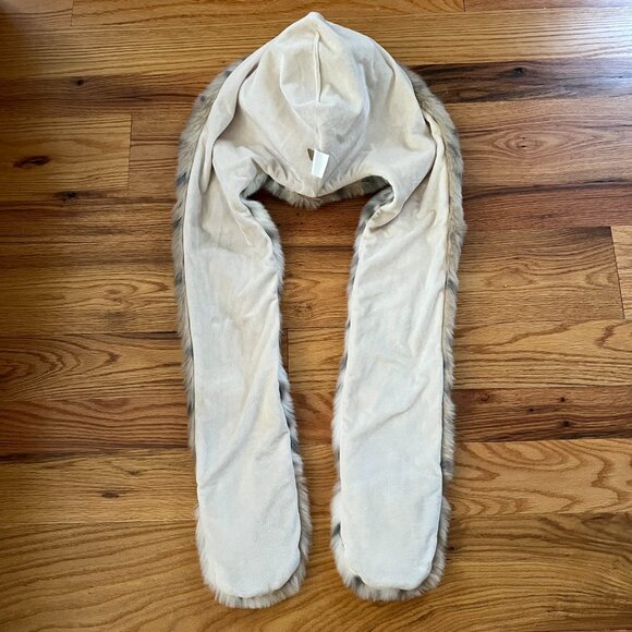 NWOT Pottery Barn Teen Faux Fur Leopard Hat with Built-in Scarf and Mittens - Picture 2 of 4